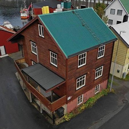Ferienwohnung Koselig Hus I Havna Svolvær Exterior foto