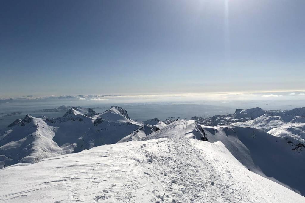 Rom Til Leie Svolvær Exterior foto