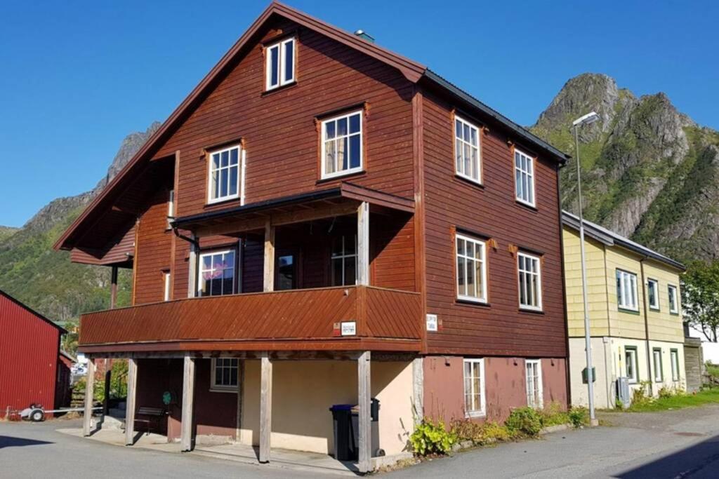Ferienwohnung Koselig Hus I Havna Svolvær Exterior foto