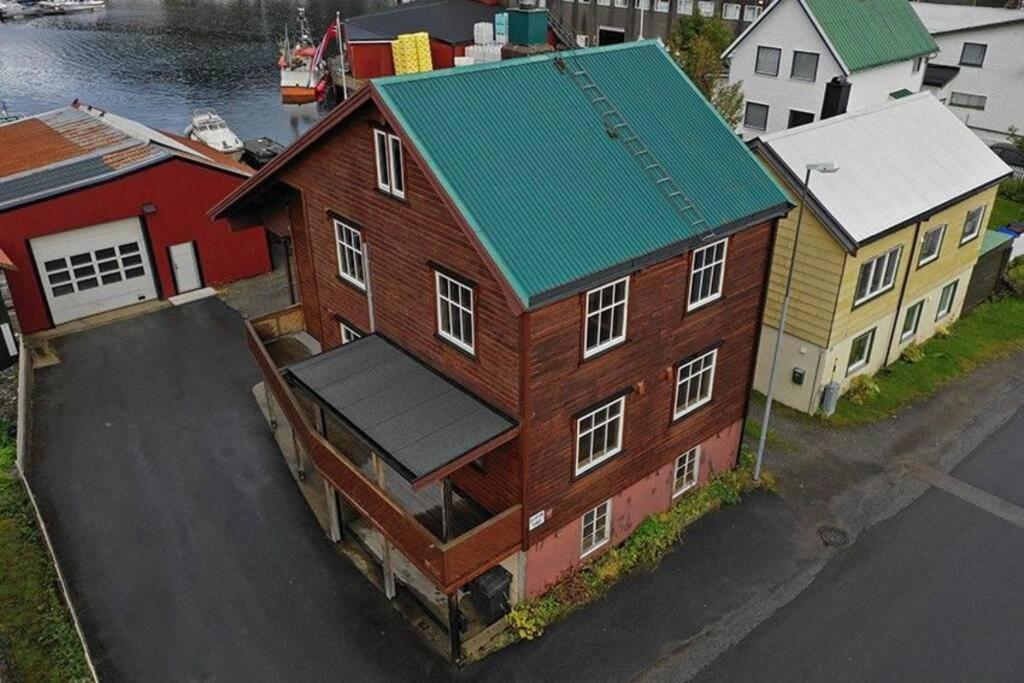 Ferienwohnung Koselig Hus I Havna Svolvær Exterior foto